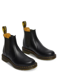 2976 Ys Smooth>Dr. Martens Online