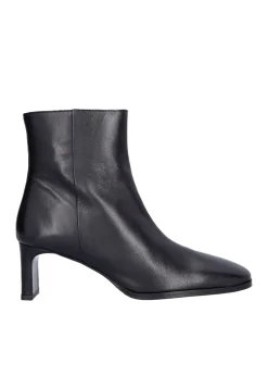 A8349>Billi Bi Discount