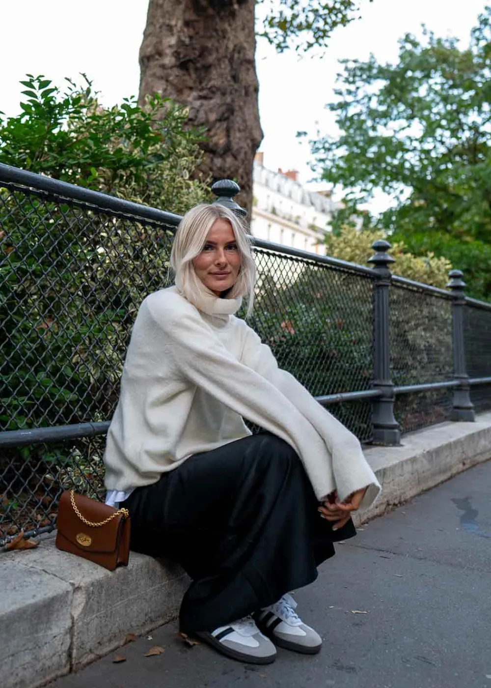 AdrianMD t-neck>Modström Clearance