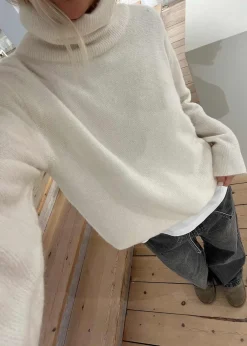 AdrianMD t-neck><noscript><img width=