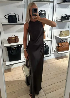 Celinie Heavy Sateen Dress></noscript>Neo Noir