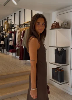 Celinie Heavy Sateen Dress></noscript>Neo Noir