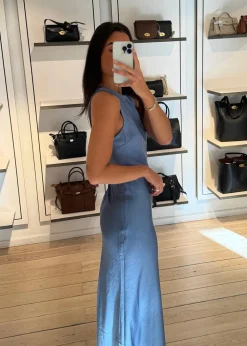 Celinie Heavy Sateen Dress></noscript>Neo Noir New