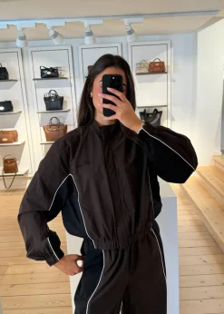 CRISPY WOVEN JACKET></noscript>Rotate Hot