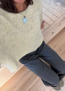 EAST><noscript><img width=