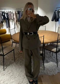 ELSA><noscript><img width=