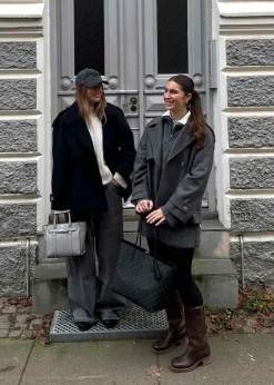 EsmundMD jacket></noscript>Modström Clearance