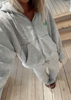 EVONA><noscript><img width=