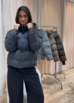 Fox C Puffer Jacket></noscript>Neo Noir New