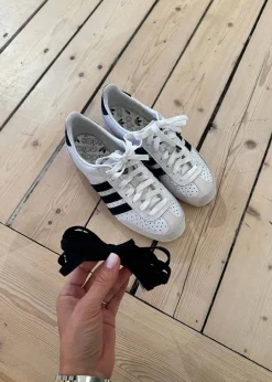 JAPAN><noscript><img width=