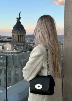 Lily Glossy Goat><noscript><img width=