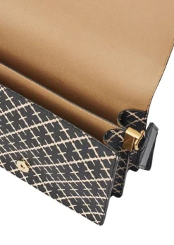 LOENNA></noscript>By Malene Birger Hot