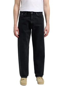 Loose Jeans><noscript><img width=