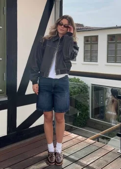 Maggie Blooke Shorts></noscript>Woodbird Clearance