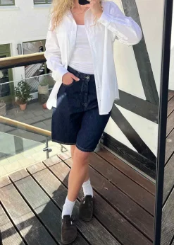 Maggie 90s Rinse Shorts><noscript><img width=