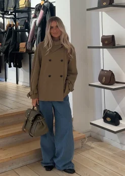 MorganMD jacket></noscript>Modström Best