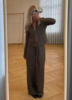 Pedromd blazer><noscript><img width=