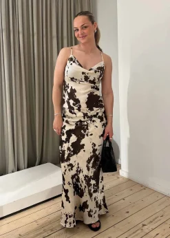 Viso Cow Print Skirt></noscript>Neo Noir New