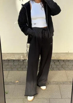 ALAS WIDE LOOSE SWEAT PANTS><noscript><img width=