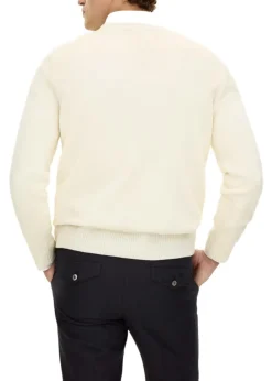 Aston Roundneck><noscript><img width=