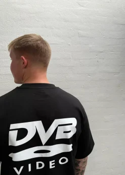 BETX(DI)VISION BOX FIT T-SHIRT><noscript><img width=