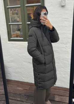 Camila Coat><noscript><img width=