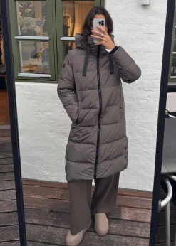 Camila Coat><noscript><img width=