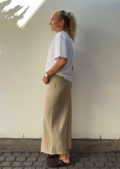 DarrelMD skirt><noscript><img width=