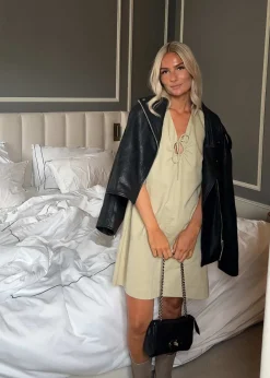 DaynaMD dress><noscript><img width=