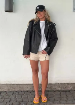 EmiliaMD lace shorts><noscript><img width=