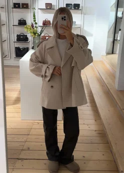 EsmundMD jacket></noscript>Modström Sale