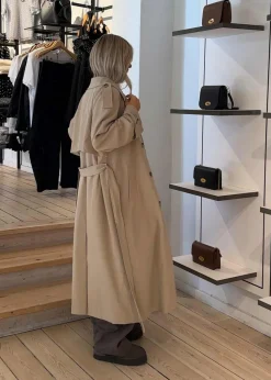 EvieMD jacket><noscript><img width=