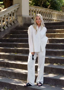 FiaMD pants><noscript><img width=