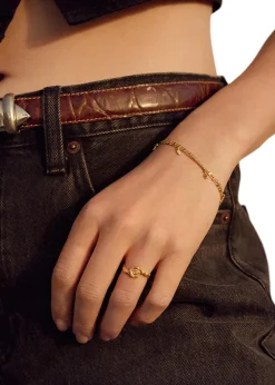 Gisla Ring>Maanesten