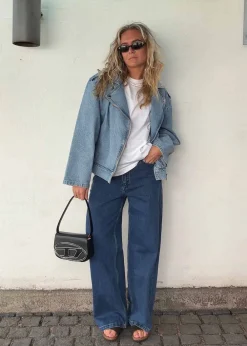 IbenMD jacket></noscript>Modström Clearance