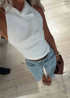 Isoldemd long shorts><noscript><img width=