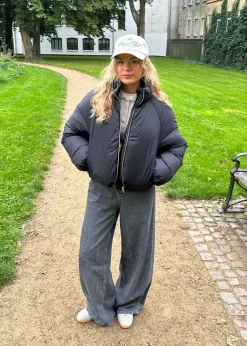 JoniMD Jacket><noscript><img width=