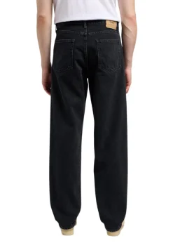 Loose Jeans><noscript><img width=