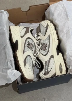 MR530ASM><noscript><img width=