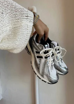 M1906RER><noscript><img width=