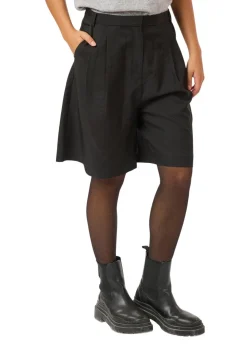 Nika Bermuda Shorts><noscript><img width=