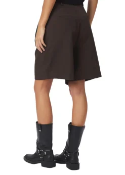 Nika Structure Shorts><noscript><img width=