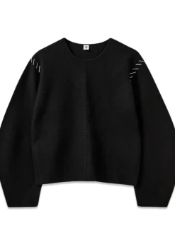 Oslo Sweater>The Garment