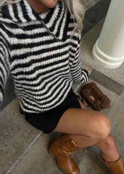 Packermd rollneck><noscript><img width=