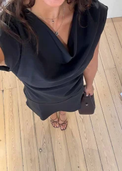 Pandymd dress><noscript><img width=