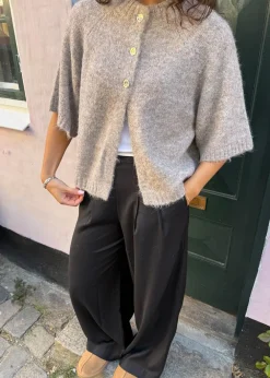 Piloumd pants><noscript><img width=