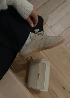 SAMBA OG><noscript><img width=