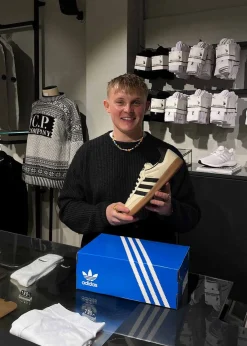 SAMBA OG><noscript><img width=