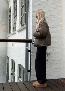 SammiMD jacket><noscript><img width=