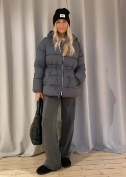 StellaMD jacket><noscript><img width=